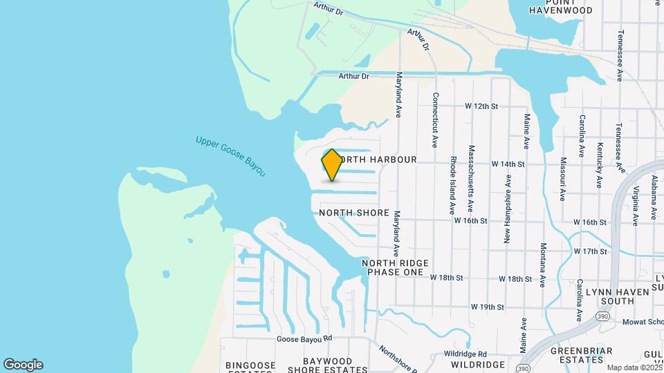 2205 N Harbour Dr Map and Location Details