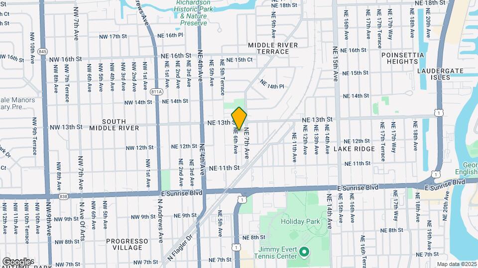 1222 NE 6th Ave Map and Location Details