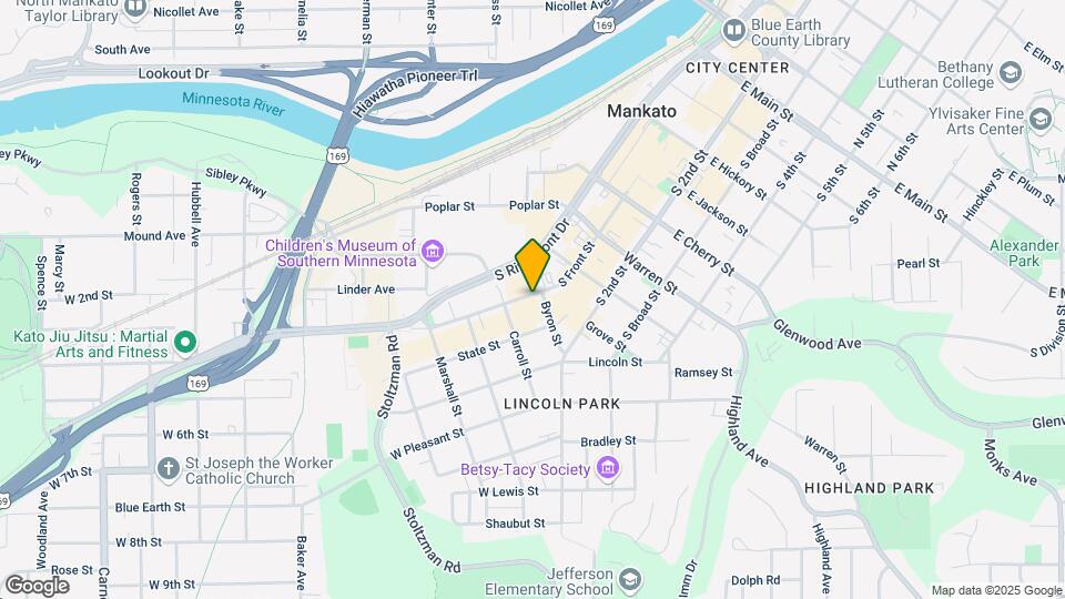 807 S Front St, Unit 3 Map and Location Details
