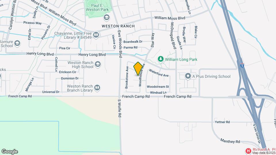4781 Woodhollow Ave Map and Location Details