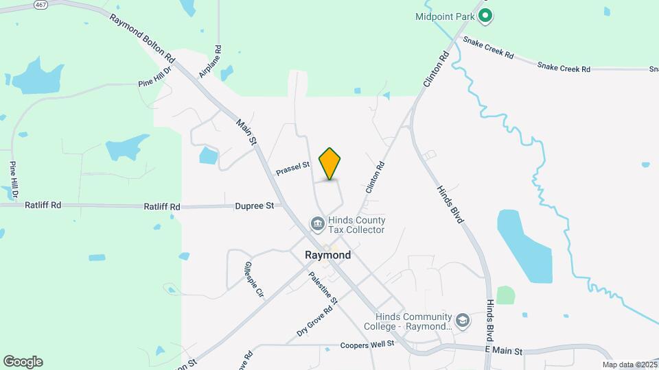 124 Pecan Street, Unit Side B Map and Location Details