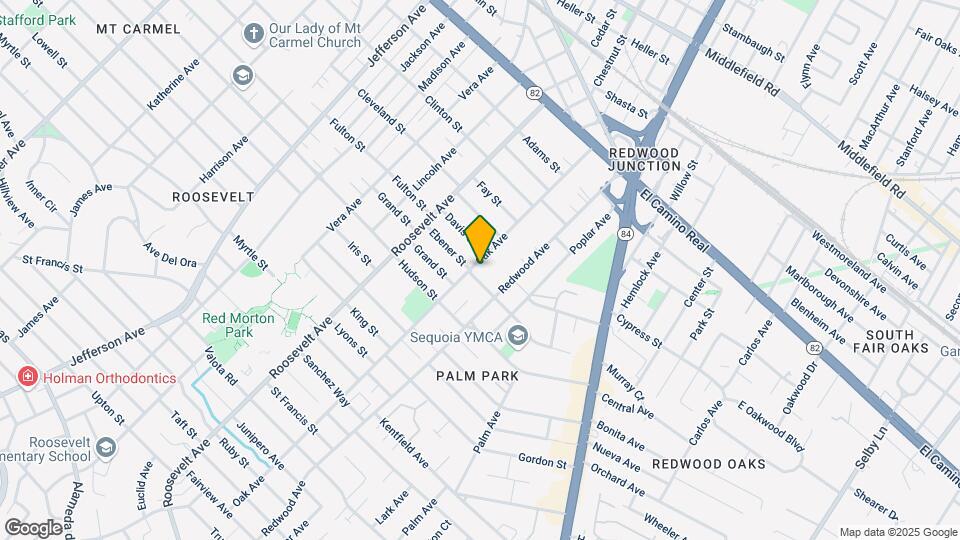 521 Oak St Map and Location Details