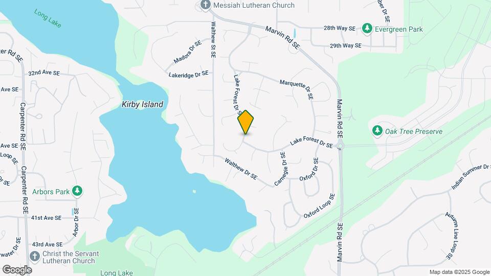 8330 Lake Forest Dr SE Mapa y Detalles de la Ubicación