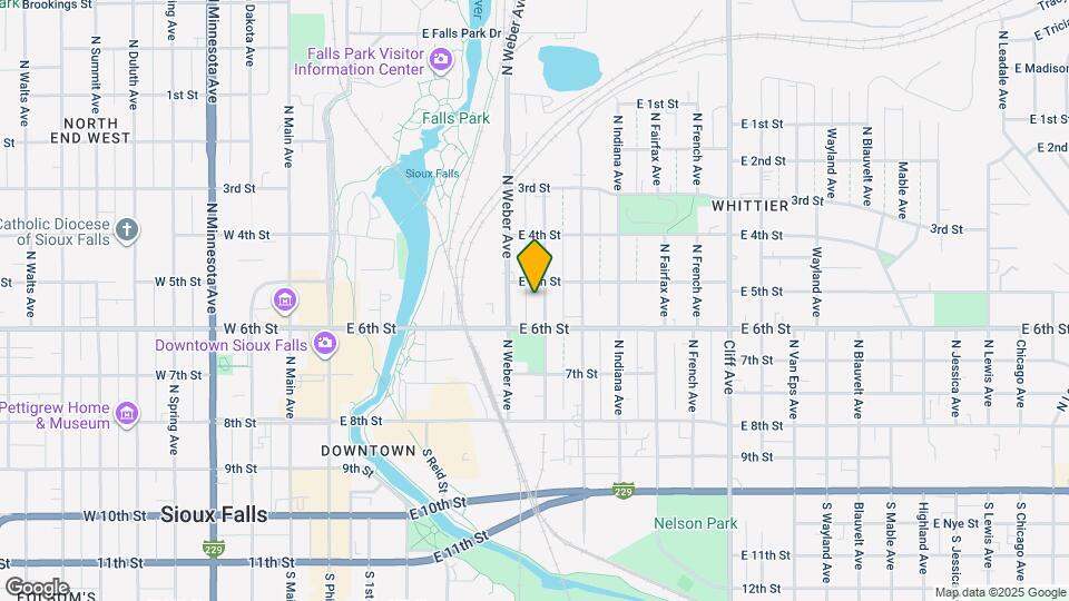 421 N Nesmith Ave Map and Location Details