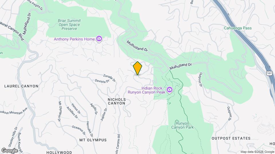 2651 Nichols Canyon Rd Map and Location Details