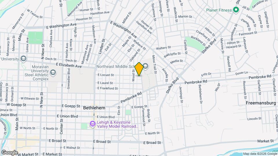 622 E Locust St Map and Location Details
