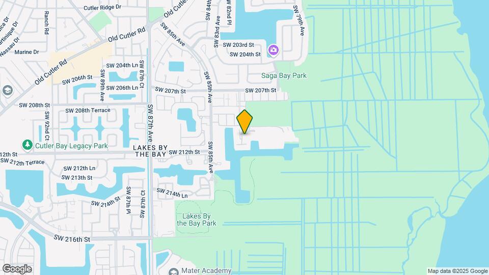 8240 SW 210th St Mapa y Detalles de la Ubicación