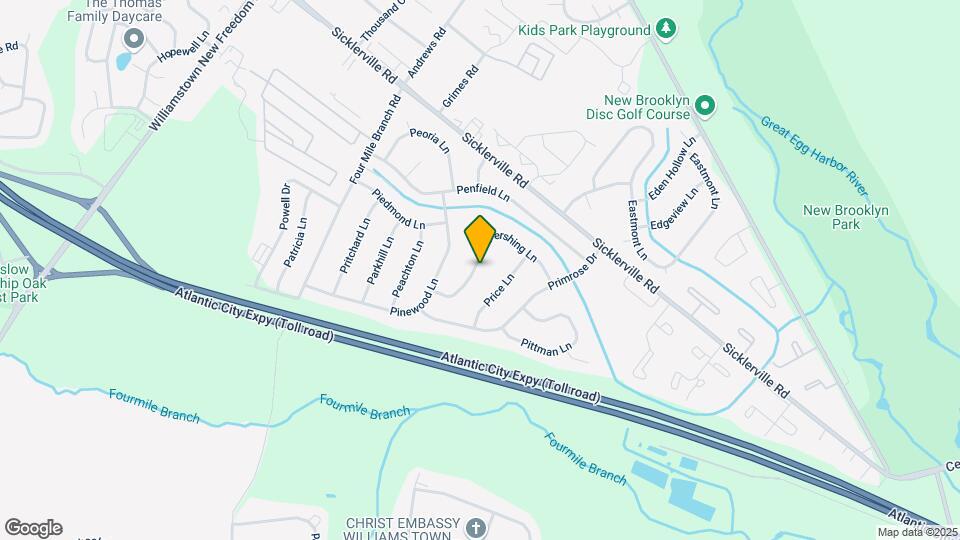 37 Pershing Ln Map and Location Details