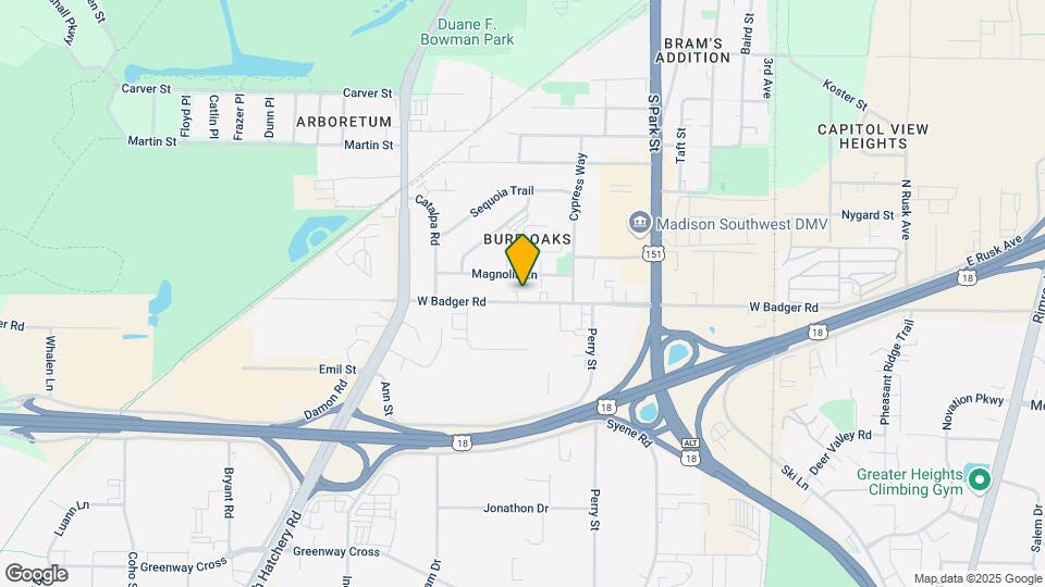 926 W Badger Rd Map and Location Details