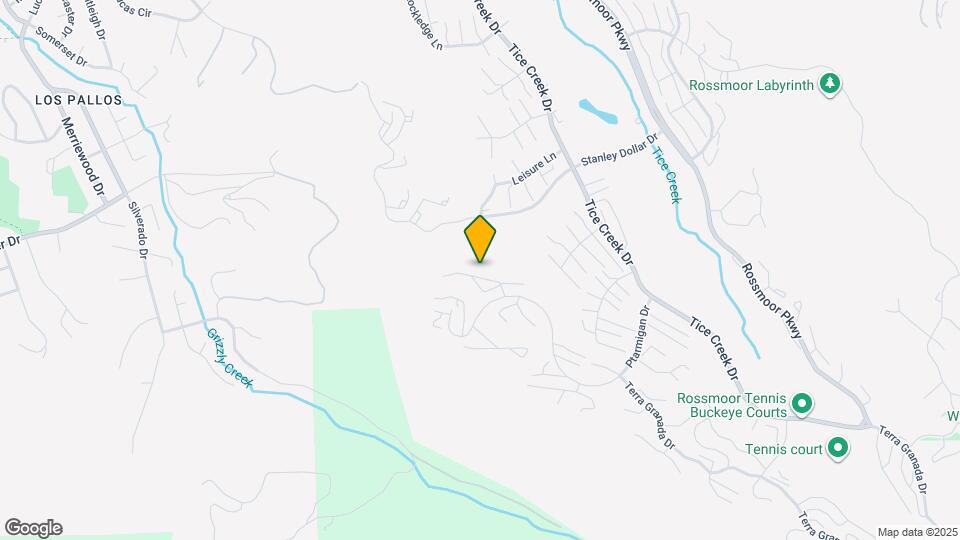 2740 Ptarmigan Dr Map and Location Details