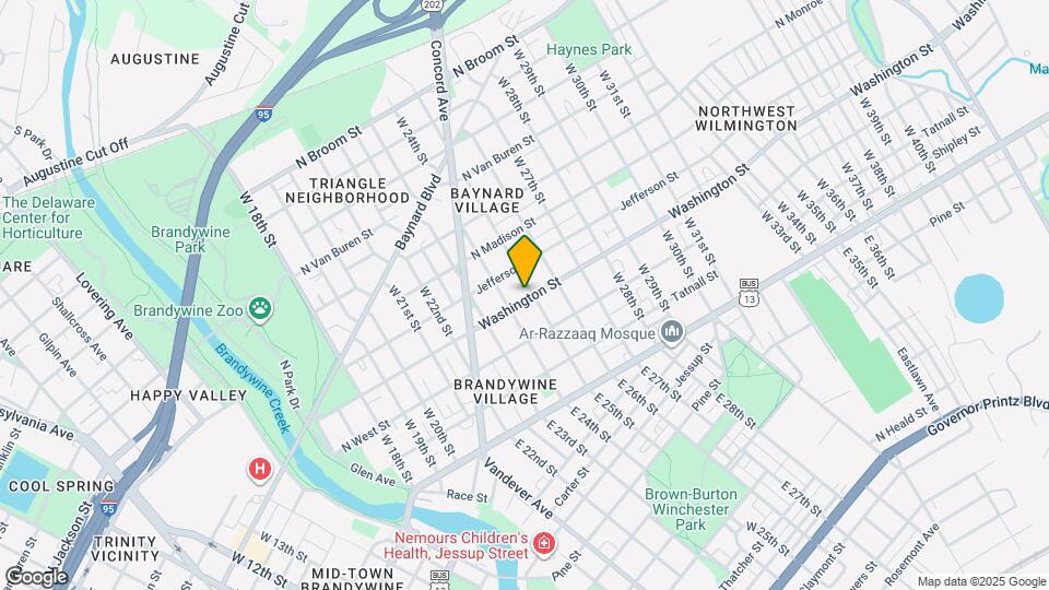 2417 Washington St Map and Location Details