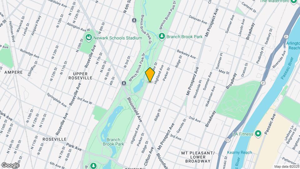 427 Lake St Map and Location Details