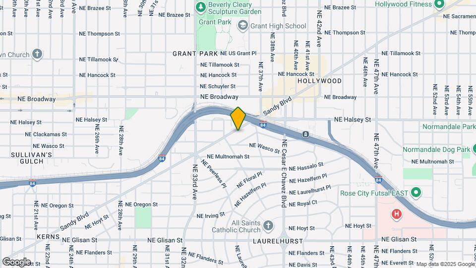 3552-3556-3556 NE Sandy Blvd Mapa y Detalles de la Ubicación