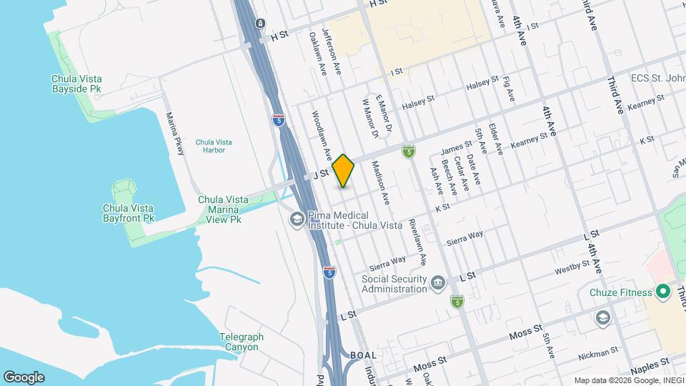 735-735 Woodlawn Ave Map and Location Details