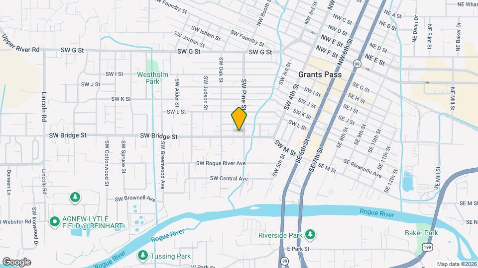 708 SW Bridge St Map and Location Details