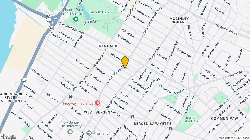 34 Lexington Ave Map and Location Details