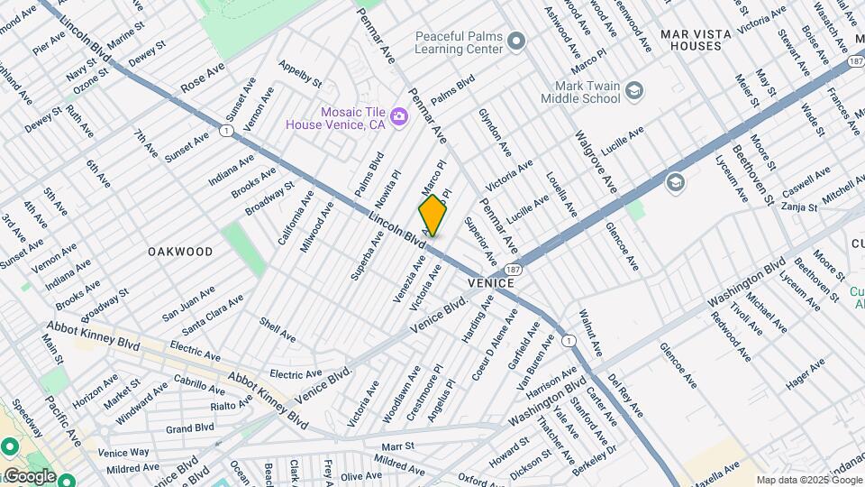 2016 Lincoln Blvd Map and Location Details