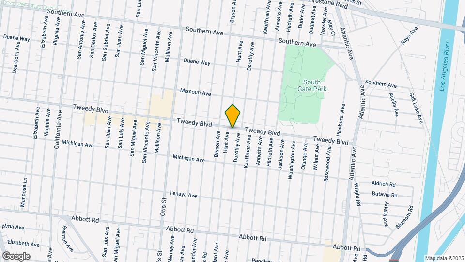 4512 Tweedy Blvd Map and Location Details