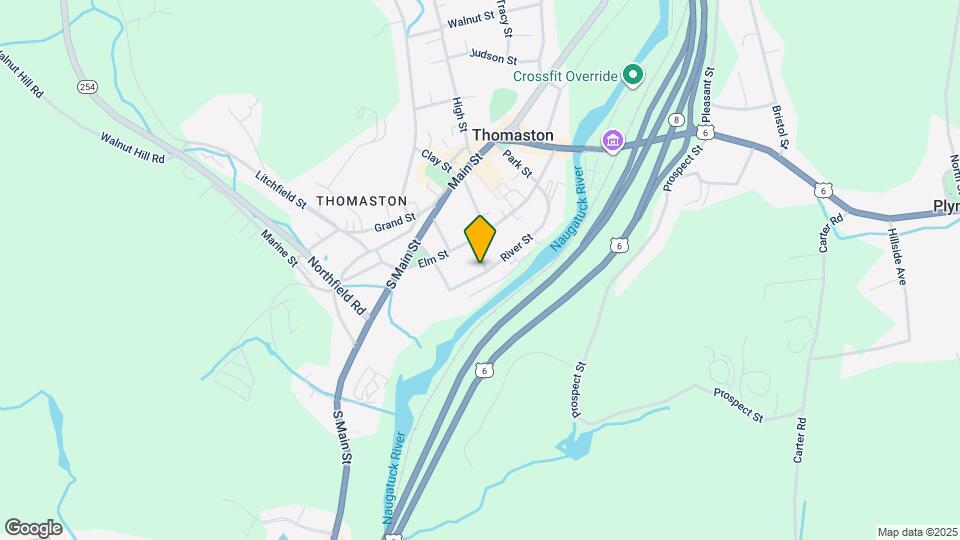 34 Oak St Map and Location Details