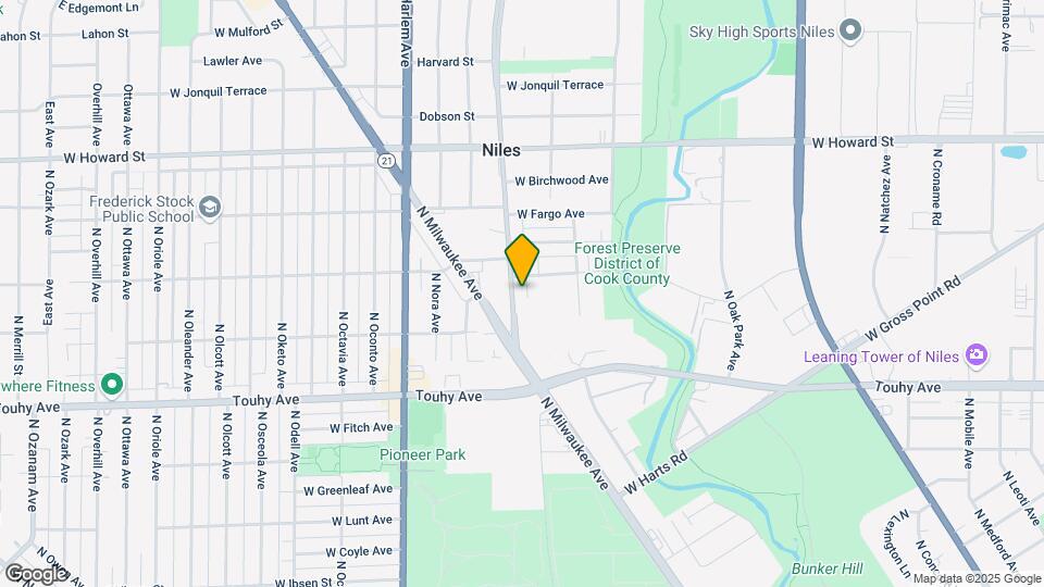 7351 N Waukegan Rd Map and Location Details
