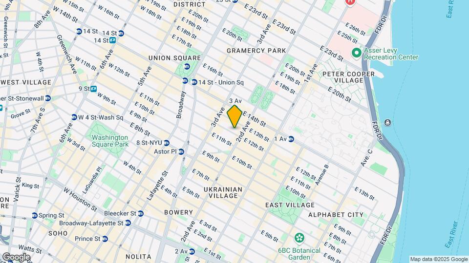 233 East 12th Street Mapa y Detalles de la Ubicación