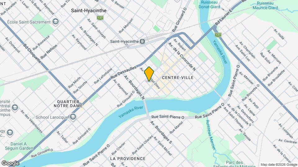 570 Saint-Joseph Av Map and Location Details