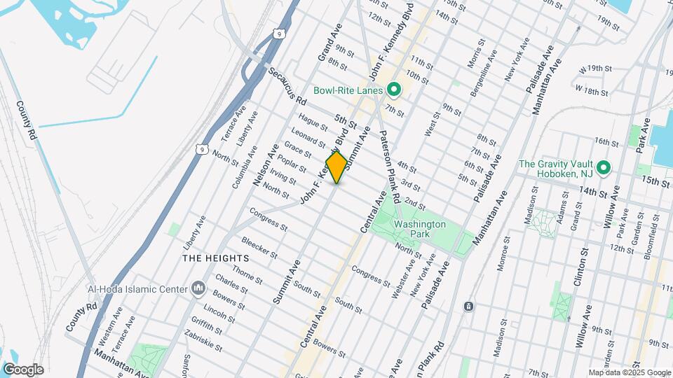 1149 Summit Ave, Unit 4 Map and Location Details