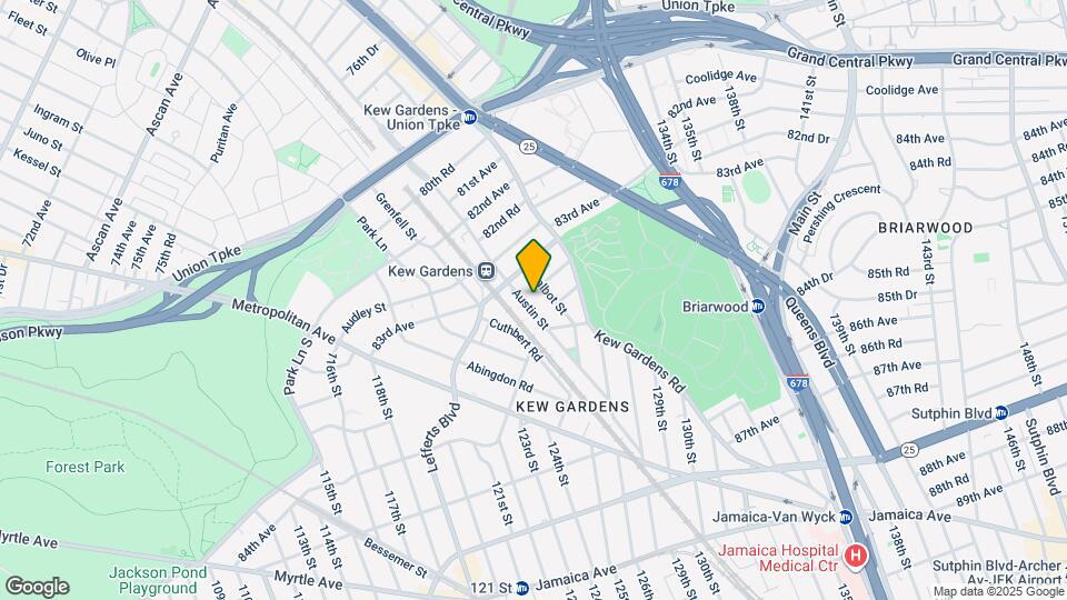 83-33 Austin St Mapa y Detalles de la Ubicación
