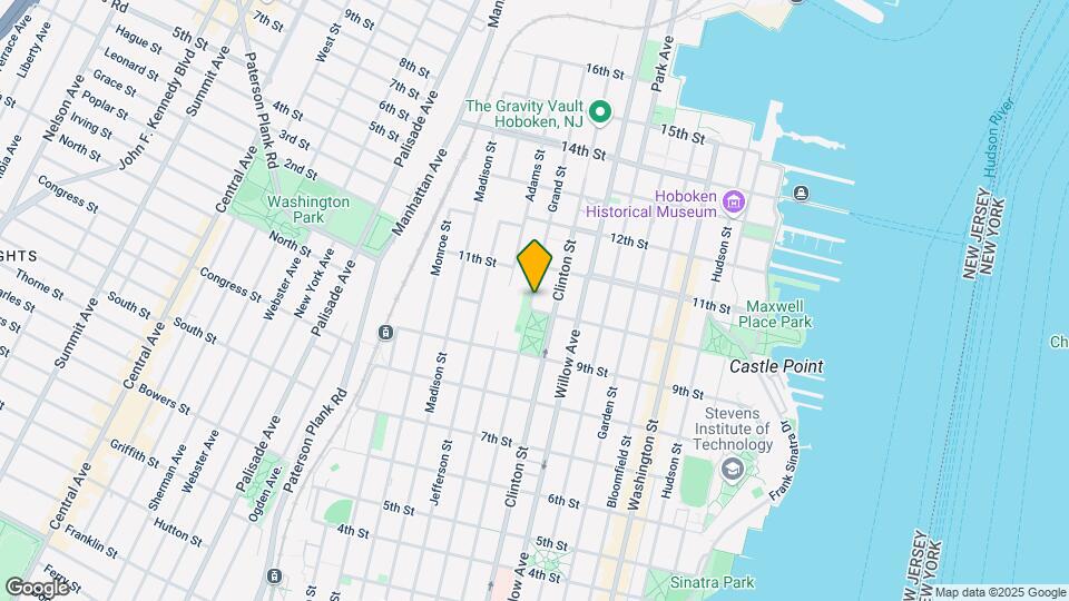 1015 Grand St, Unit 5C Mapa y Detalles de la Ubicación