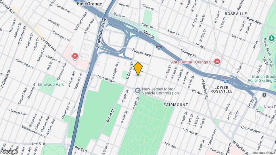 122 Hollywood Ave Map and Location Details