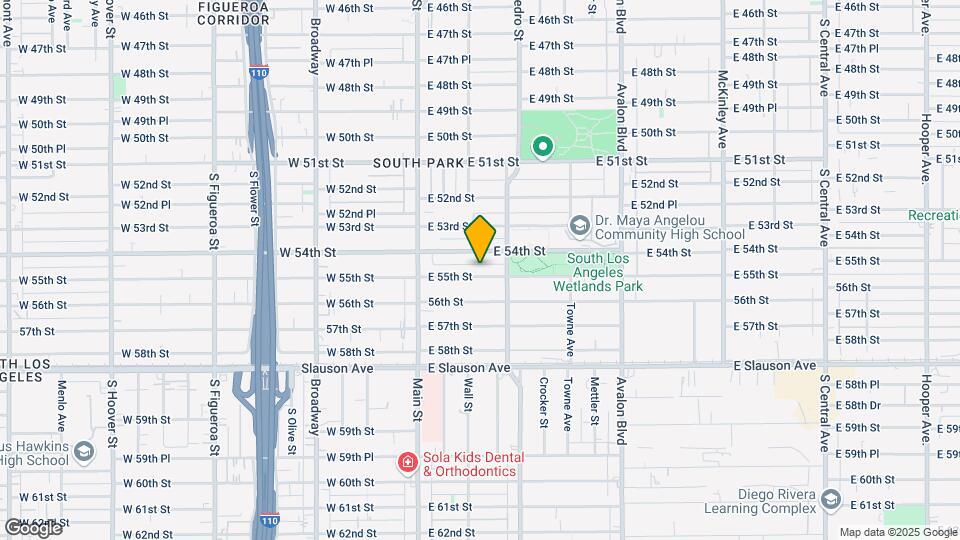 211 E 55th St Mapa y Detalles de la Ubicación