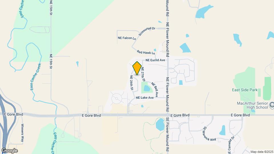 327 NE Skyline Cir Map and Location Details