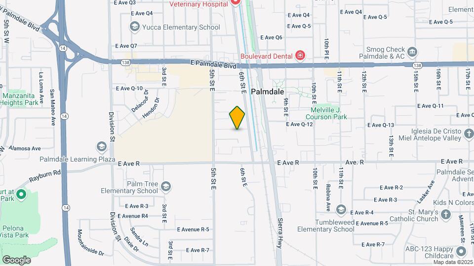 558 E Avenue Q12 Mapa y Detalles de la Ubicación