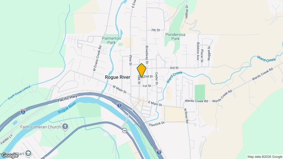 214 Oak St Map and Location Details