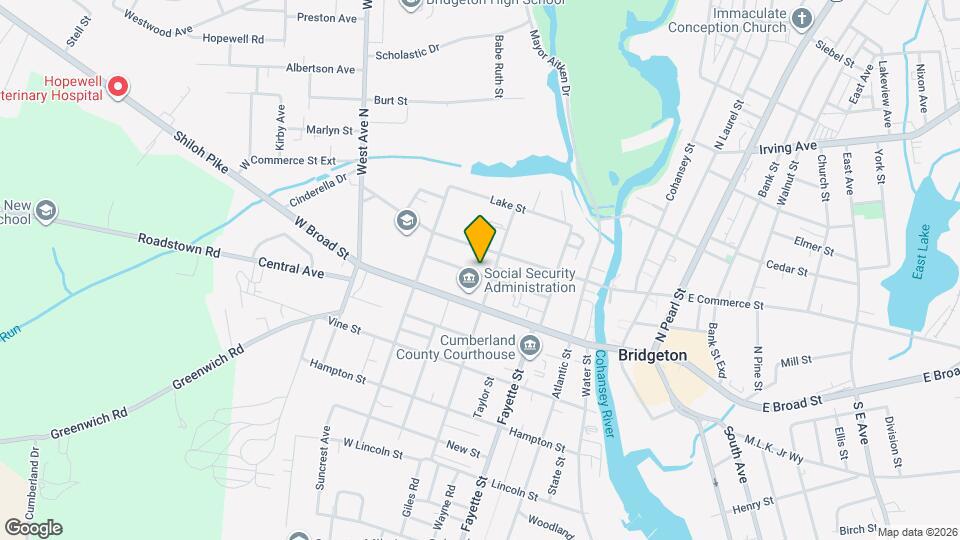 85 Oak St Map and Location Details