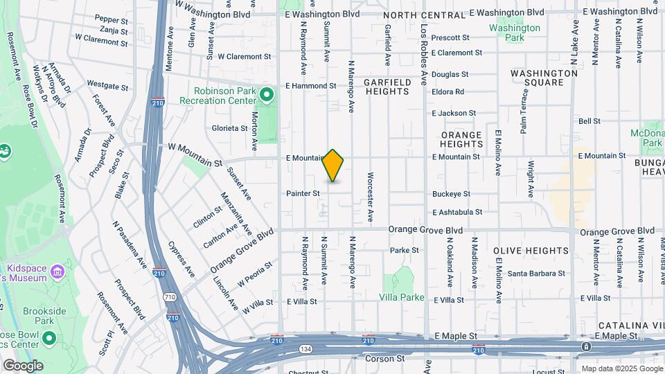 826 N Summit Ave Map and Location Details