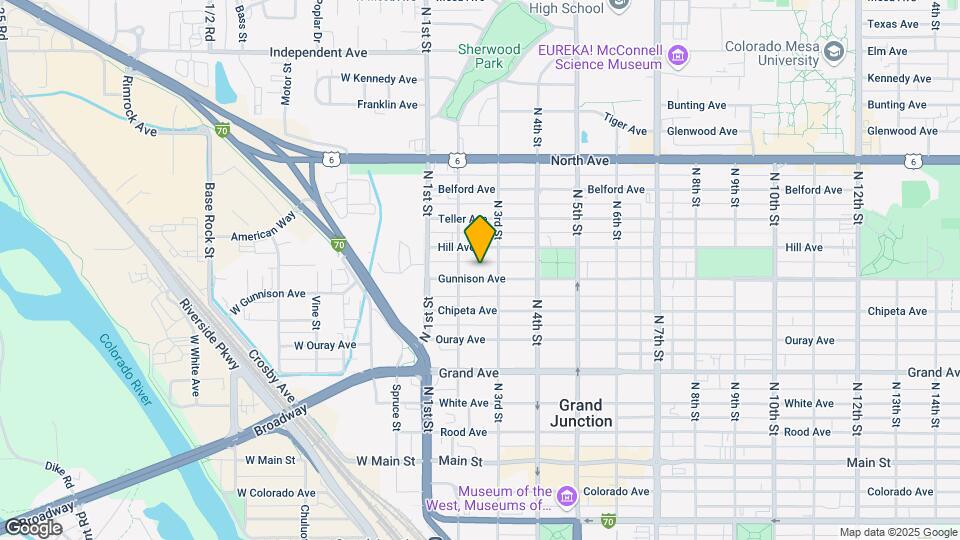 236 Gunnison Ave Map and Location Details