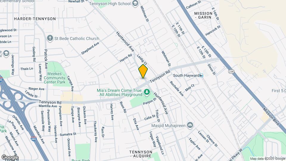 Huntwood Commons Mapa y Detalles de la Ubicación