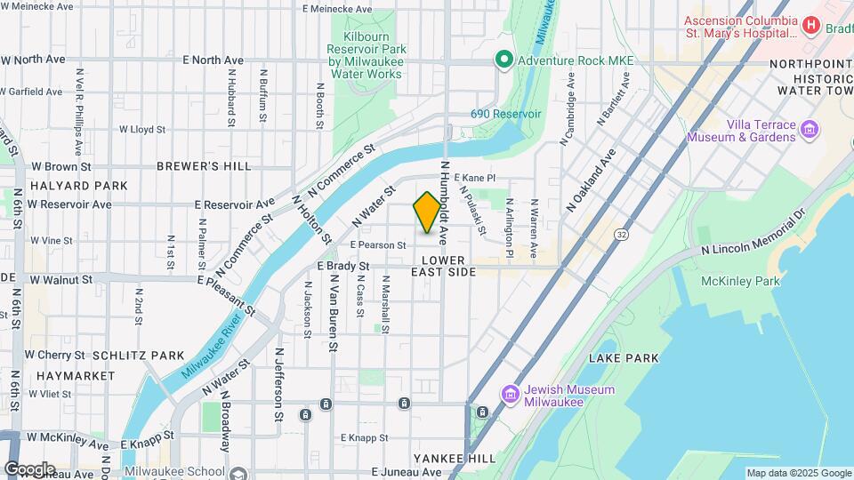 1014 E Pearson St Map and Location Details