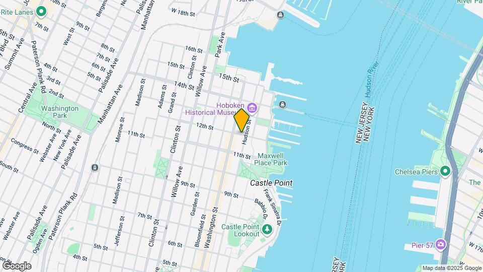 1126 Hudson St Map and Location Details