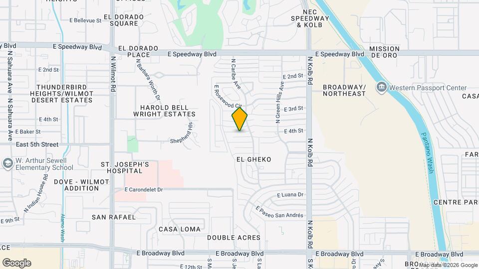 6821 E 4th St Mapa y Detalles de la Ubicación