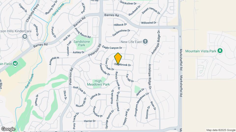 Spacious 3BR Home with Loft & Deck – 15 Mi Map and Location Details
