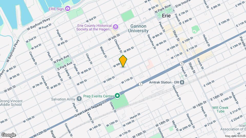 422 W 10th St Map and Location Details