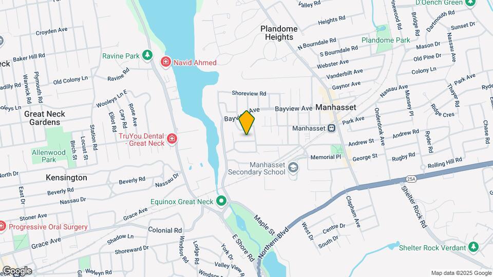 221 Manhasset Ave Map and Location Details