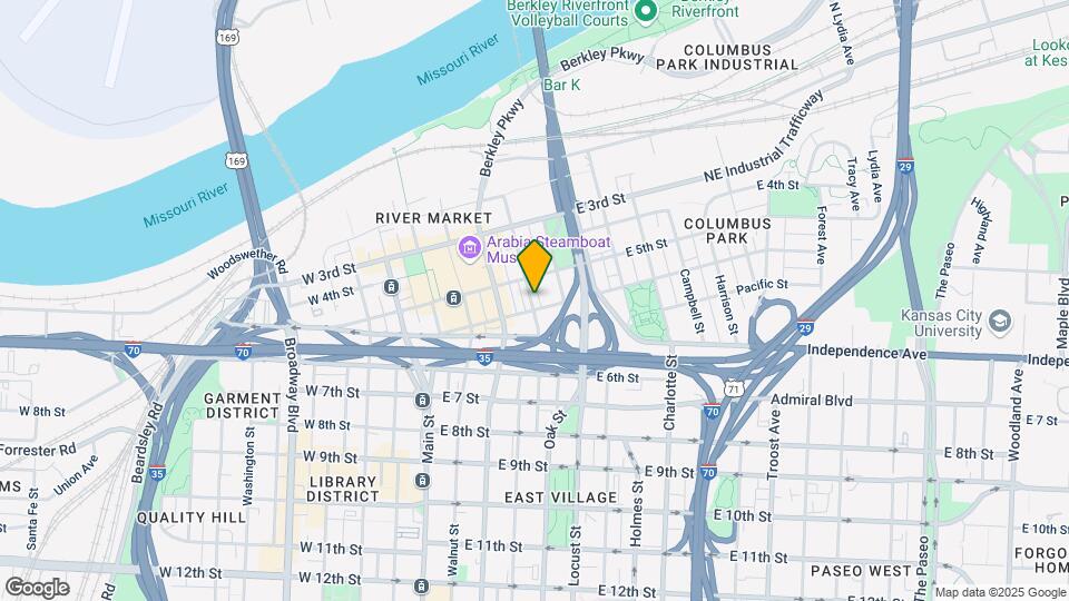 527 Oak St Mapa y Detalles de la Ubicación
