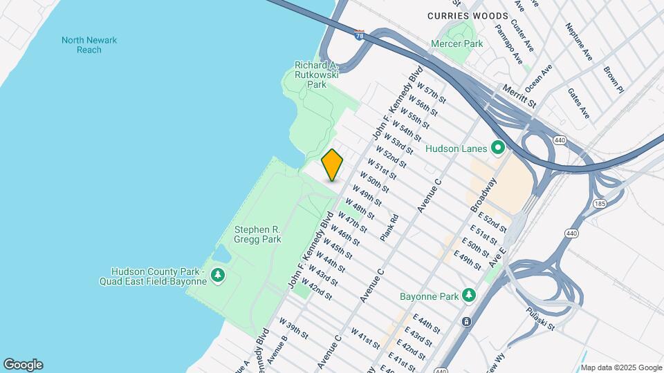 165 W 48th St Mapa y Detalles de la Ubicación