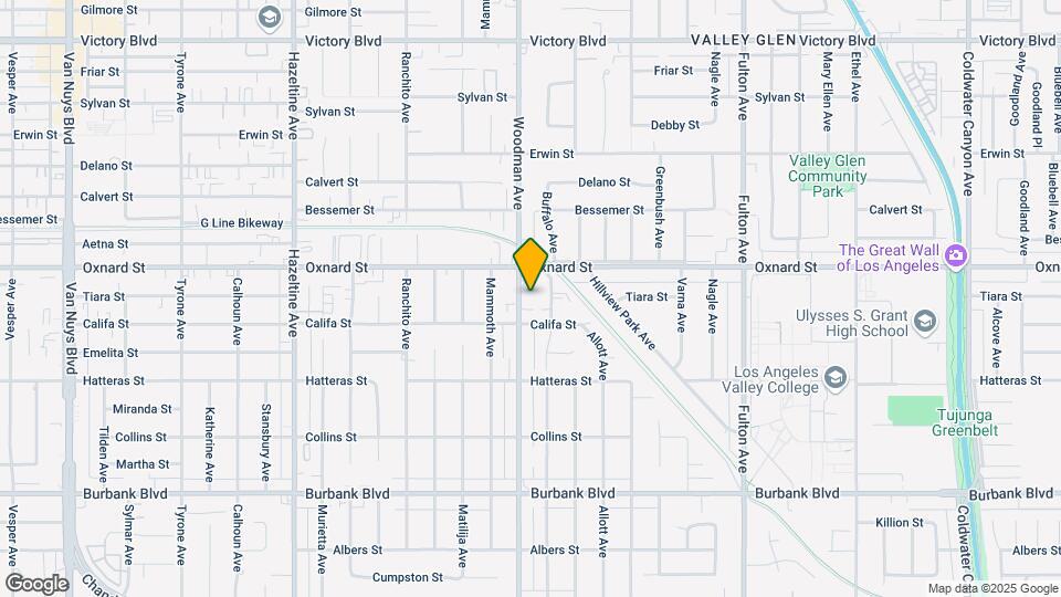 5926 Woodman Ave Map and Location Details