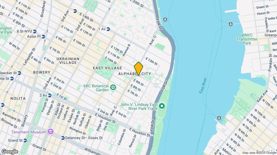 412 E Tenth St Map and Location Details