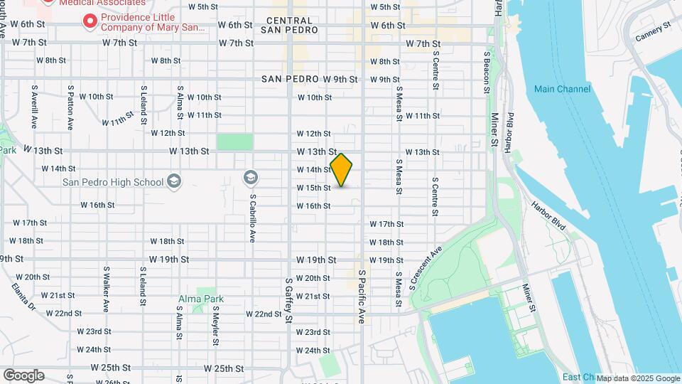 565 W 15th St Map and Location Details
