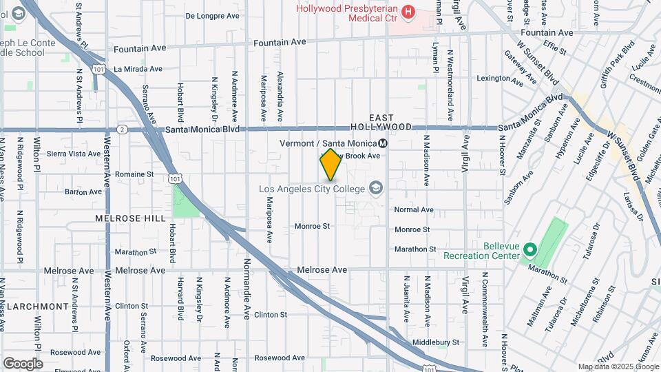 875 N Heliotrope Dr Mapa y Detalles de la Ubicación
